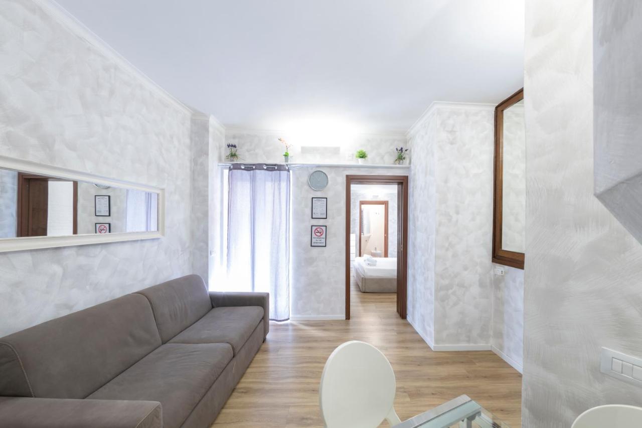 Home Holiday Rome - 2° Floor Екстер'єр фото