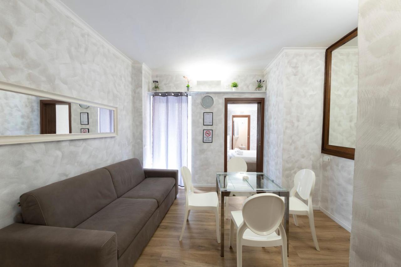 Home Holiday Rome - 2° Floor Екстер'єр фото